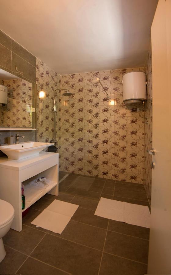 Studio Apartman Roza Стон Экстерьер фото