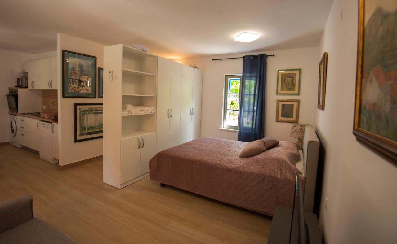 Studio Apartman Roza Стон Экстерьер фото